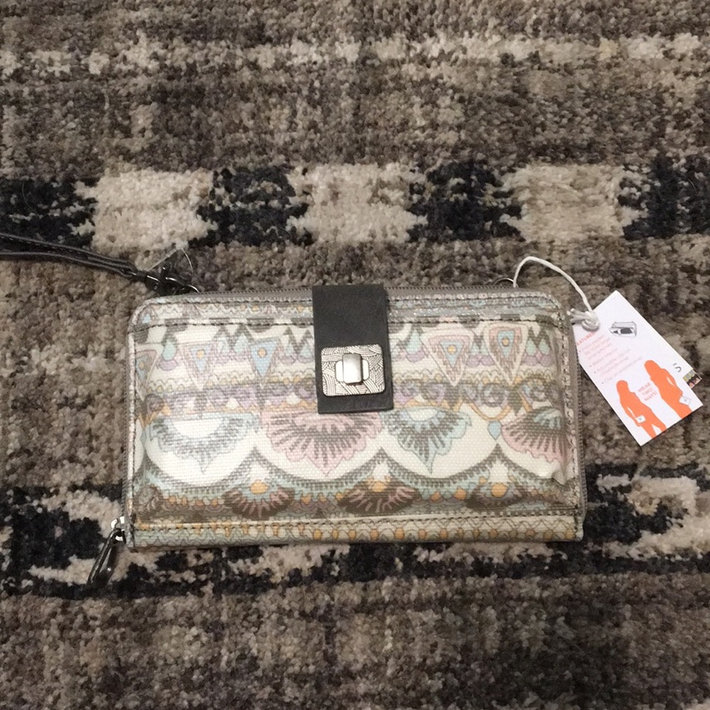 Sakroots Crossbody/ Wristlet